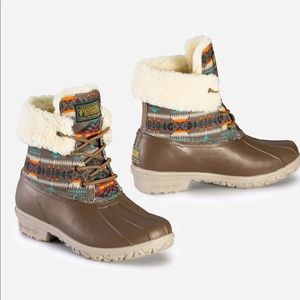 Pendelton Basket Maker duck boot